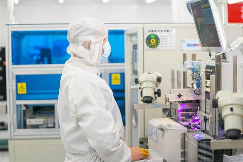 光谷高端光電子產品節前加緊出貨，自動化科技助力效率提升